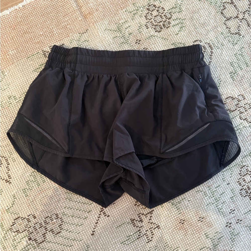 Lulu Lemon Hotty Hot shorts